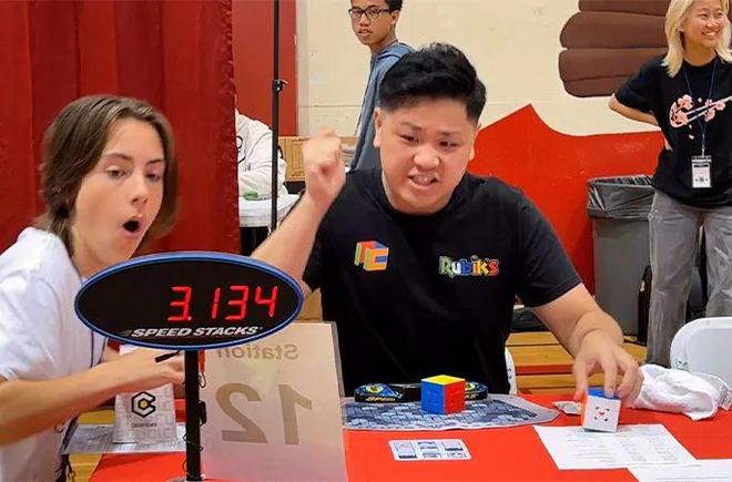 袭魔方世界冠军大揭秘开元棋牌自闭症少年逆(图6)