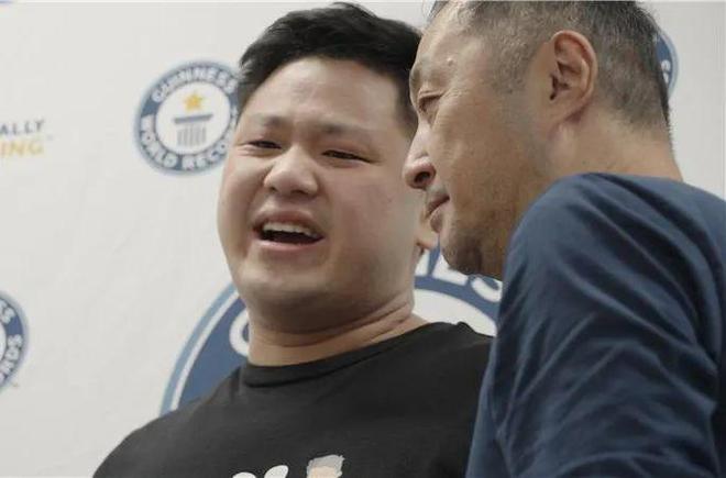 袭魔方世界冠军大揭秘开元棋牌自闭症少年逆(图7)